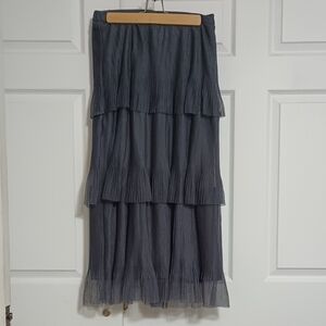 Lauren Conrad Womens Gray Tiered Net Overlay Pull On Skirt. Size: Small
